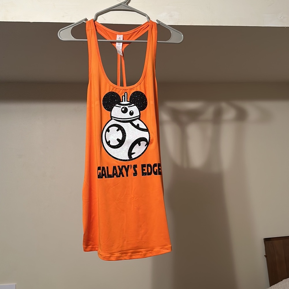 NWOT! Disney Galaxy Edge R2D2 tank top. Star Wars. Size Medium or Large.